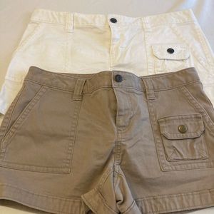 Set of two London Jean shorts, one kaki and one white Size 6